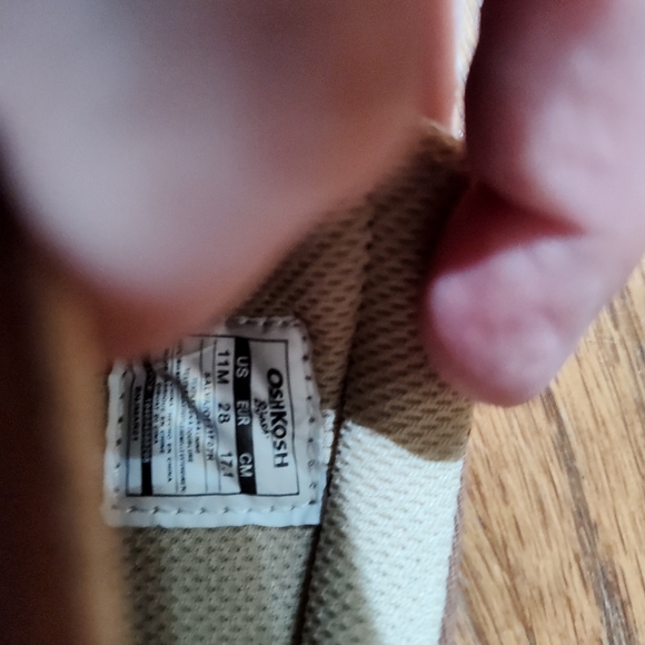 Oshkosh High Top Shoe - Picture 7 of 8